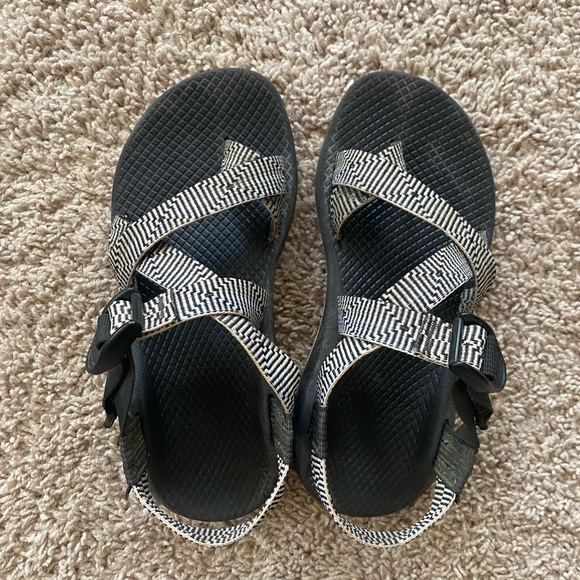 Women’s chaco Z2 - Picture 2 of 8